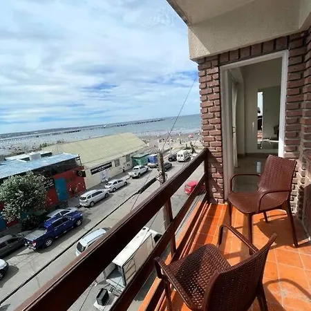 Depto Completo Roca Apartment Puerto Madryn Exterior photo